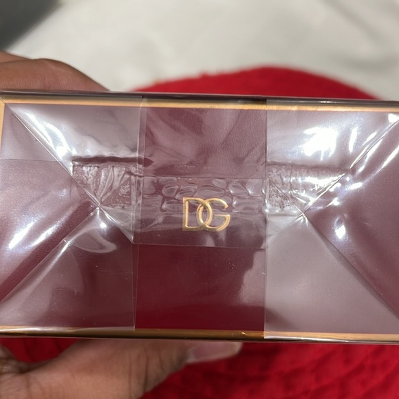 Q by Dolce & Gabbana - Picture 3 of 5